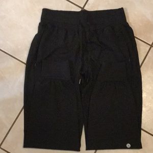 Lululemon size 8 rulu joggers